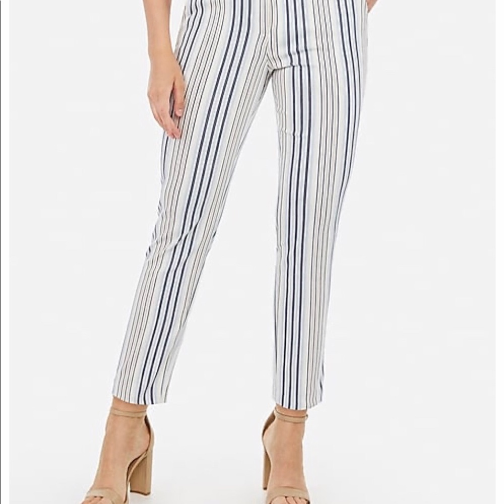 🔥NWT EXPRESS COLUMNIST ANKLE PANT🔥 - Picture 4 of 7
